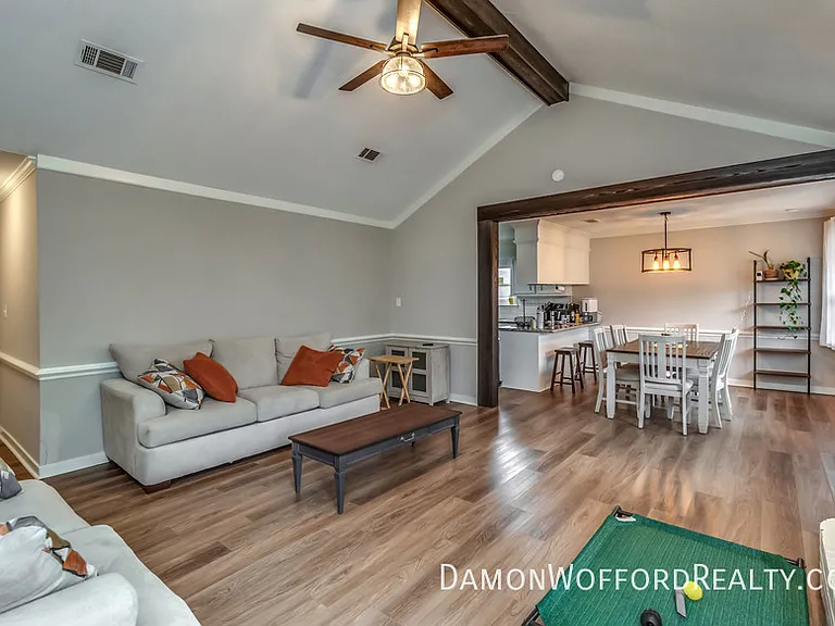 103 Live Oak Ln — Photo 13
