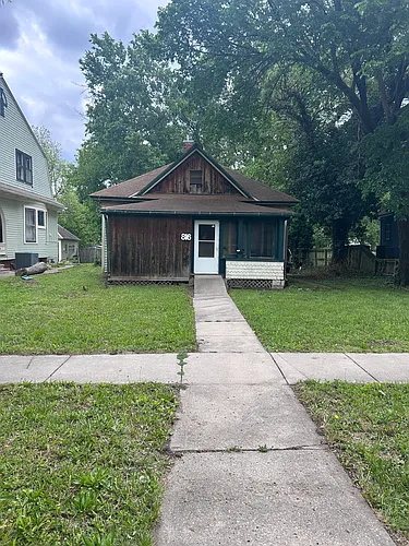 816 Exchange St Photo 1
