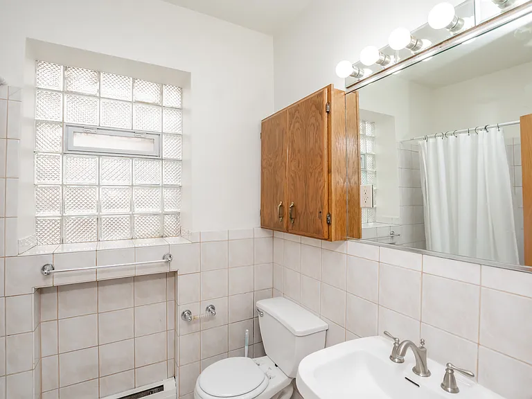 5229 S Greenwood Ave #3 — Photo 19