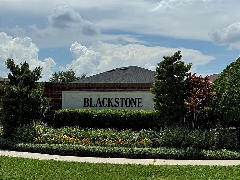 4912 Stone Acres Cir — Photo 26