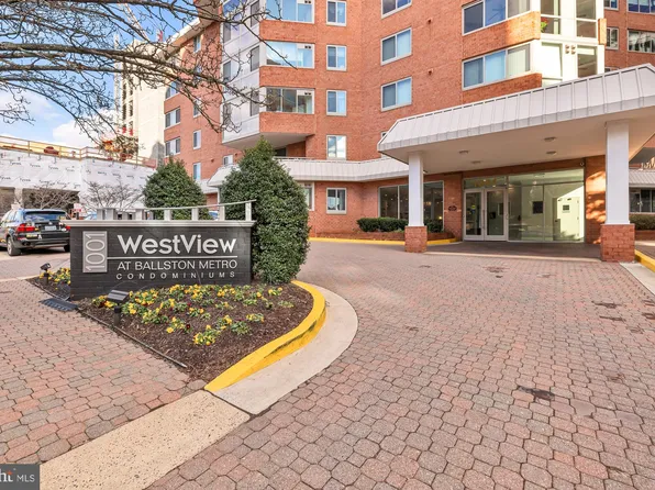 1001 N Vermont St APT 409, Arlington, VA 22201