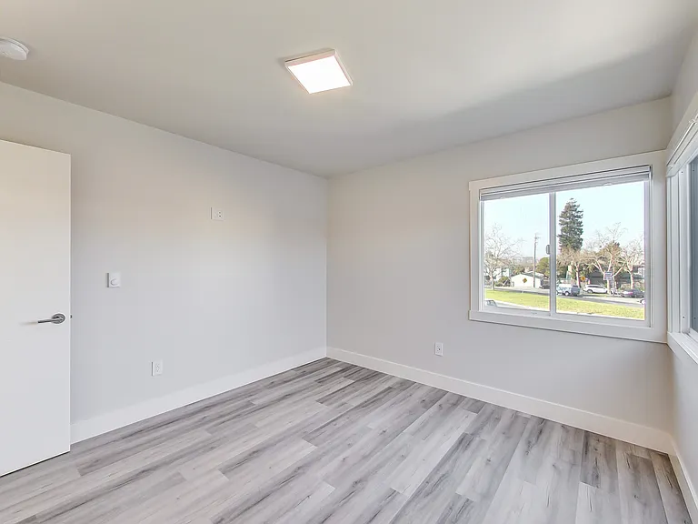 3413 Adeline St #4 — Photo 17