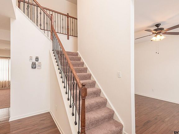 4th image of 7 Amanda Ln