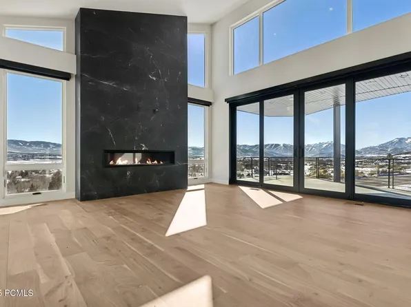 2630 N River Meadows Dr, Midway, UT 84049