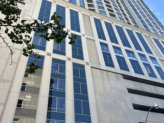 2nd image of 8 Park Rd #2116