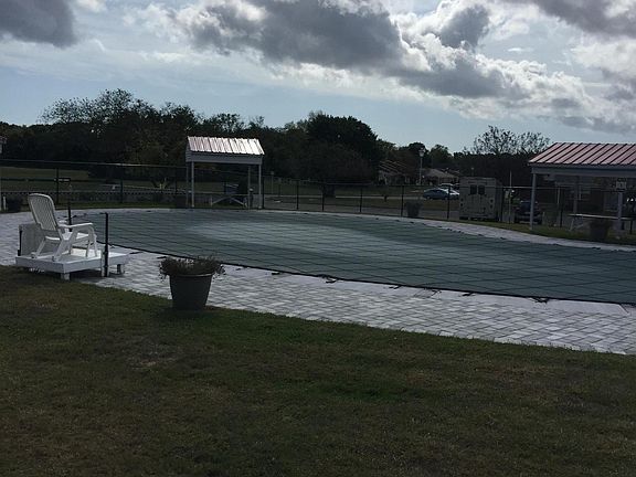 4th image of 3 River Ln