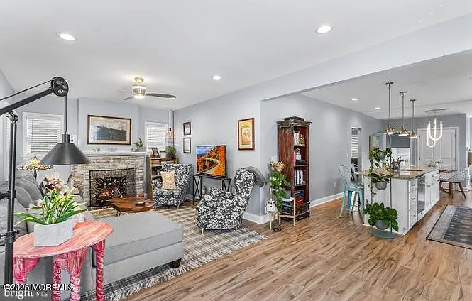 12 Eden Ave — Photo 21