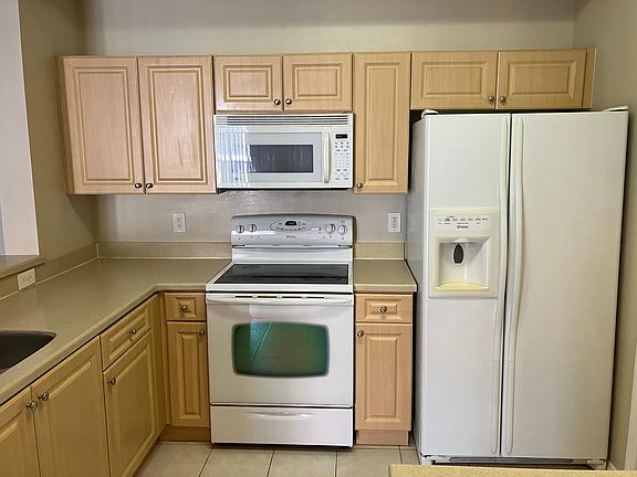 4th image of 9015 Colby Dr APT 2013