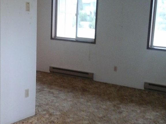 3rd image of 145 NW Larry St #11