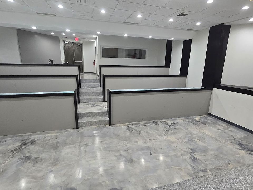 2nd image of 2323 Lake Club Dr #122