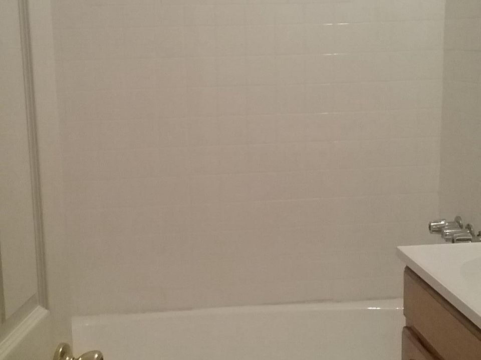 2nd image of 44 Kenwood Dr APT 1