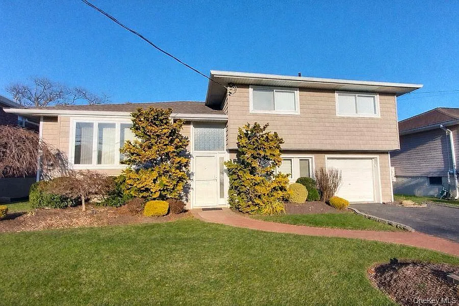 3421 Turf Road photo 1