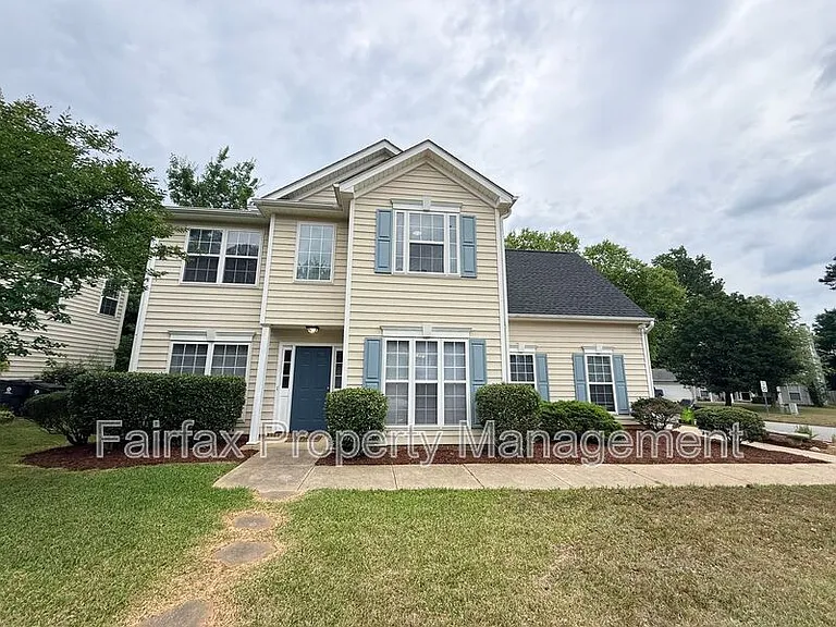 201 Ridge Lake Dr — Photo 2