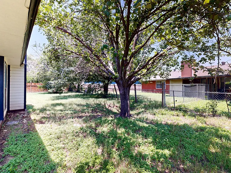 2603 Lu Cir — Photo 6