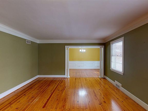 4th image of 418 Woodland Dr