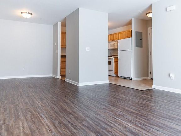 2nd image of 95 Gilligan Rd APT 505