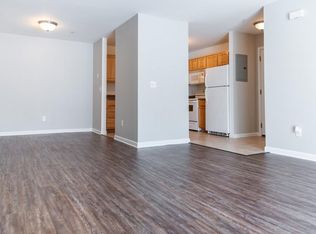 95 Gilligan Rd #2B-2BA-1140SQFT, East Greenbush, NY 12061