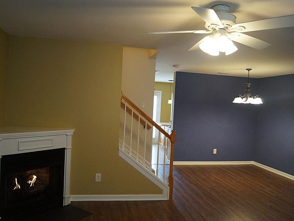 3rd image of 705 Rock Lake Gln