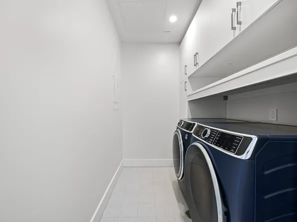 389 Manhattan Avenue image 38 of 38