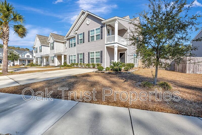 1st image of 129 Spencer Cir