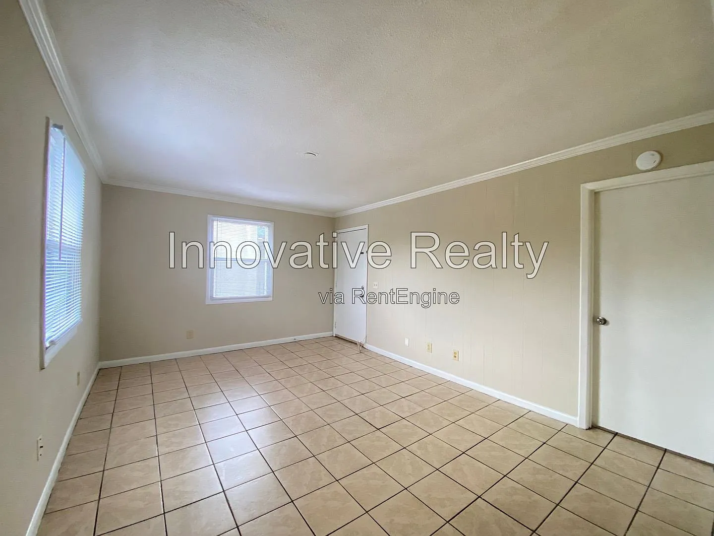 1 bed, 1.0 bath, 588 sqft, $1,195 — Photo 2