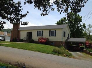 1304 Knoll St, Charlottesville, VA 22902