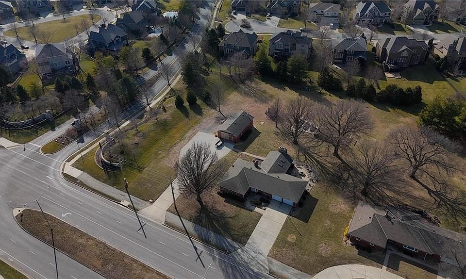 1st image of 15590 Antioch Rd