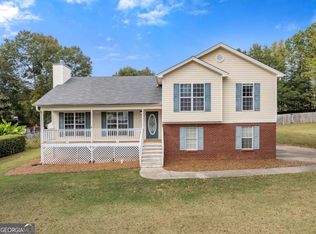 24 Lays Ln, Winder, GA 30680