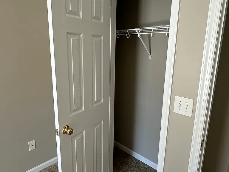 1057 Alexander Hamilton Ln — Photo 16