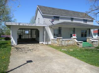 423 Lombar St, Iberia, MO 65486