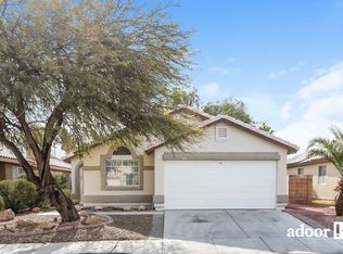 7113 Old Village Ave, Las Vegas, NV 89129