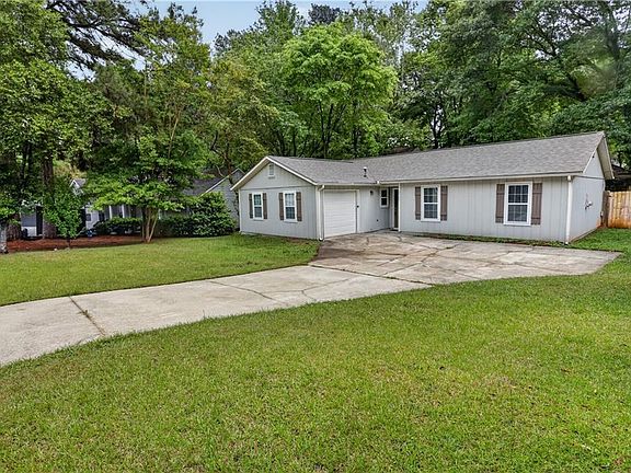 2nd image of 4763 White Oak Path
