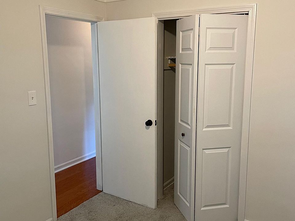 1222 Woodsboro Dr, photo 9