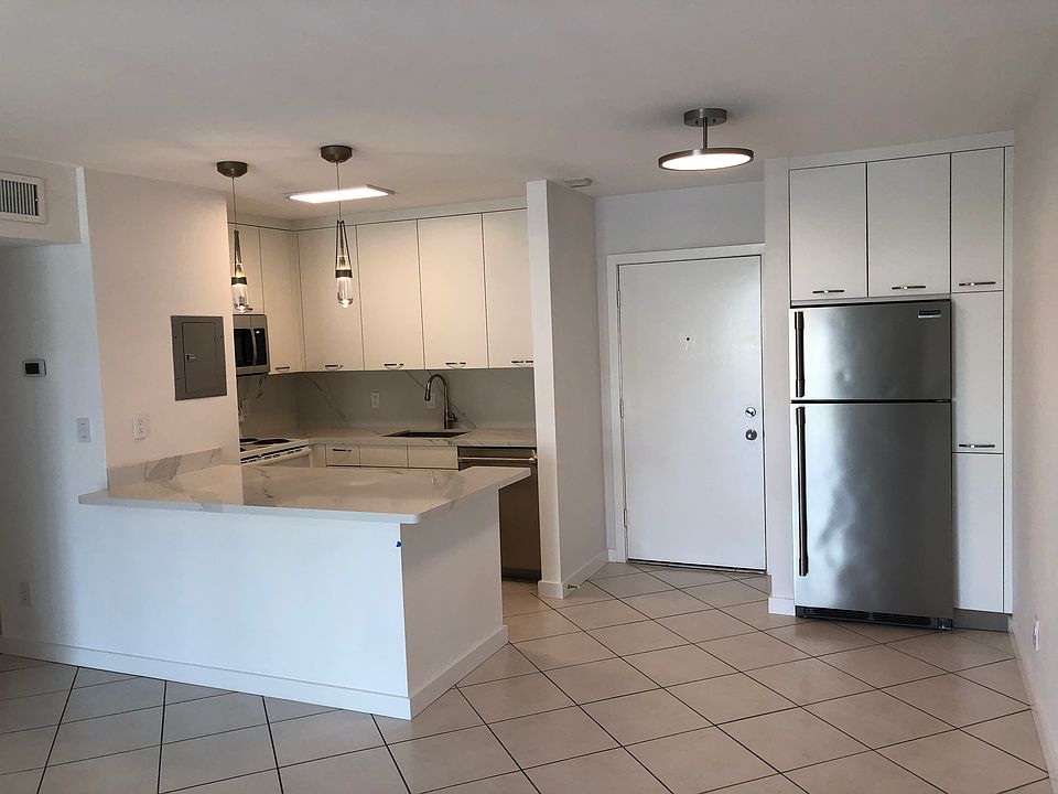 1st image of 13716 SW 90th Ave #31-6