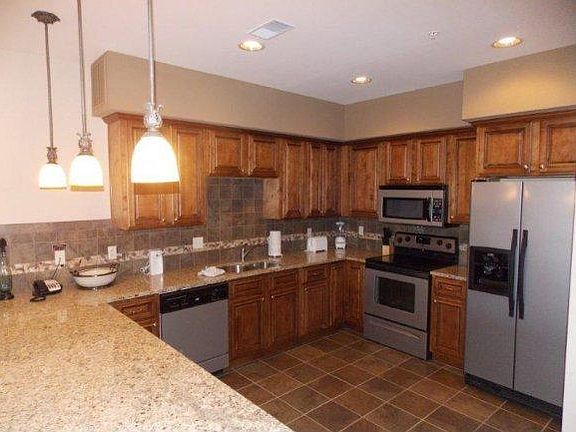 3rd image of 201 Prairie Dunes Dr APT 1304