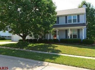 16776 N Fork Ridge Dr, Florissant, MO 63034