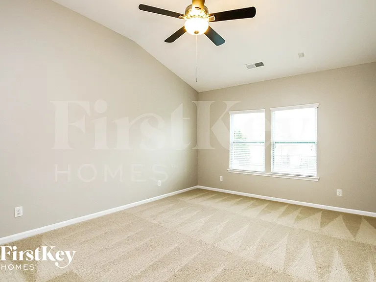 136 Avalon Reserve Dr — Photo 9