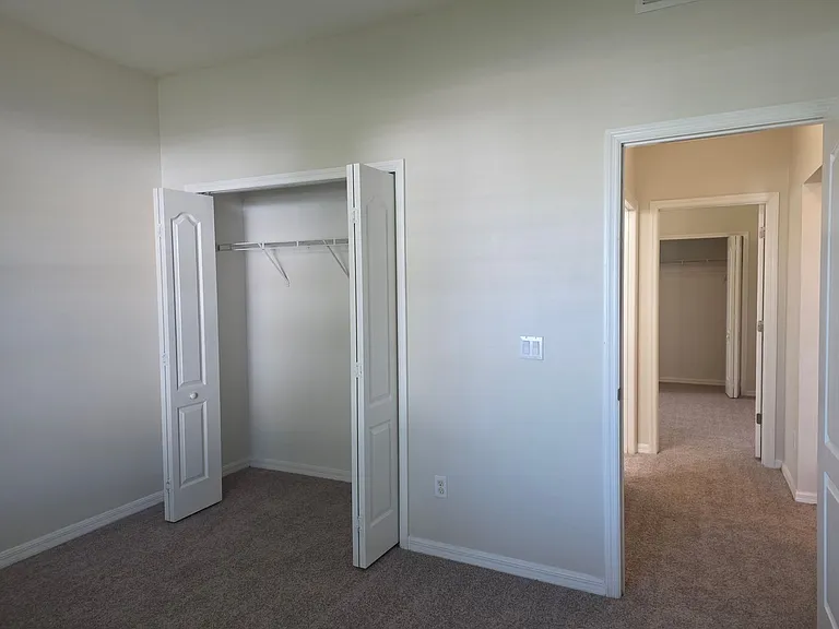 311 Rambling Cir — Photo 22