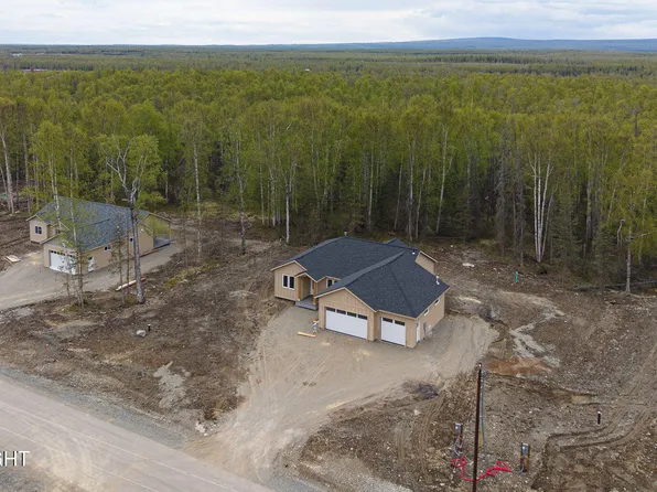 9379 W Palermo Cir, Wasilla, AK 99623