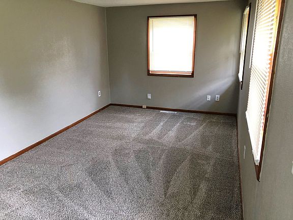 3rd image of 1424 Choctaw St