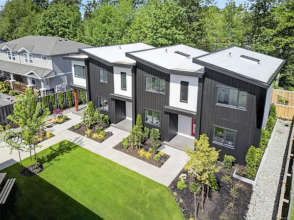 5th image of 1590 Piercy Ave #8