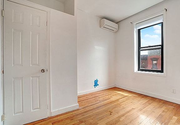 5th image of 37 Market St #10