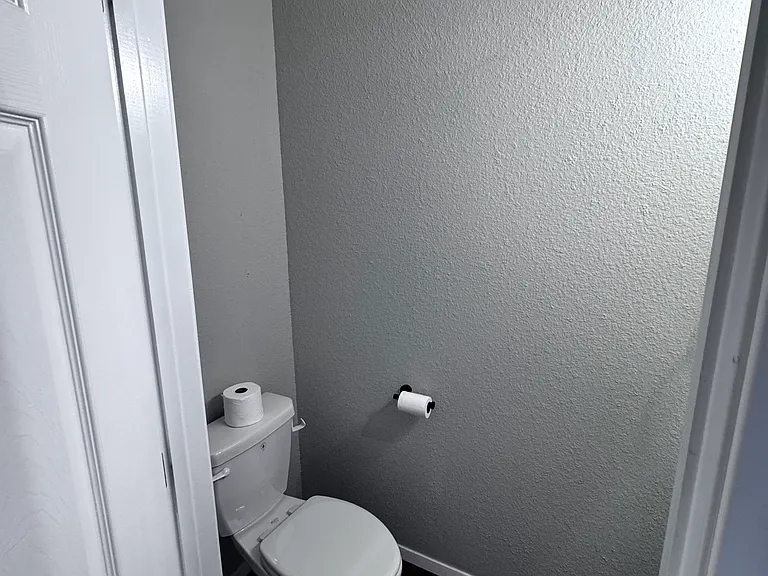603 Woodcreek Loop — Photo 12