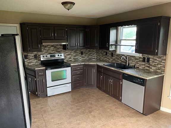 4th image of 12403 W 271st St