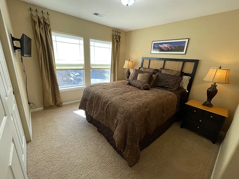2201 Creekside Dr — Photo 38