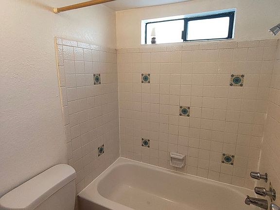 3rd image of 3131 E Fairmount St #B