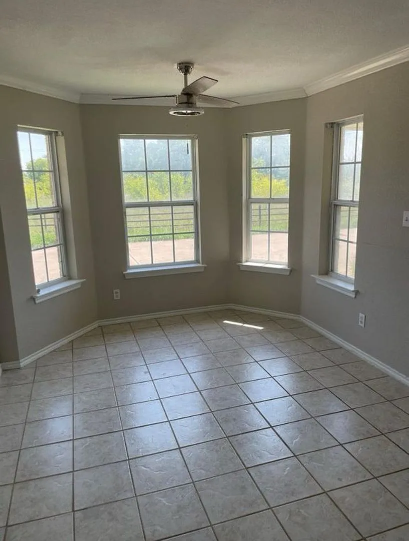 Charming 3BR House in Anna — Photo 3
