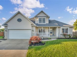 114 Erin Ct, Elyria, OH 44035