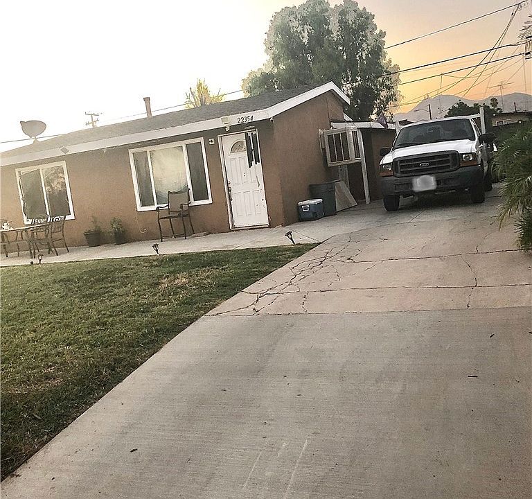 1st image of 22354 Farragut Ave