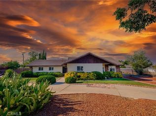 20236 Nowata Rd, Apple Valley, CA 92307